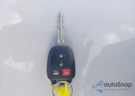 2017 Toyota Corolla Le z USA, uszkodzony, nr VIN 2T1BURHE2HC801595